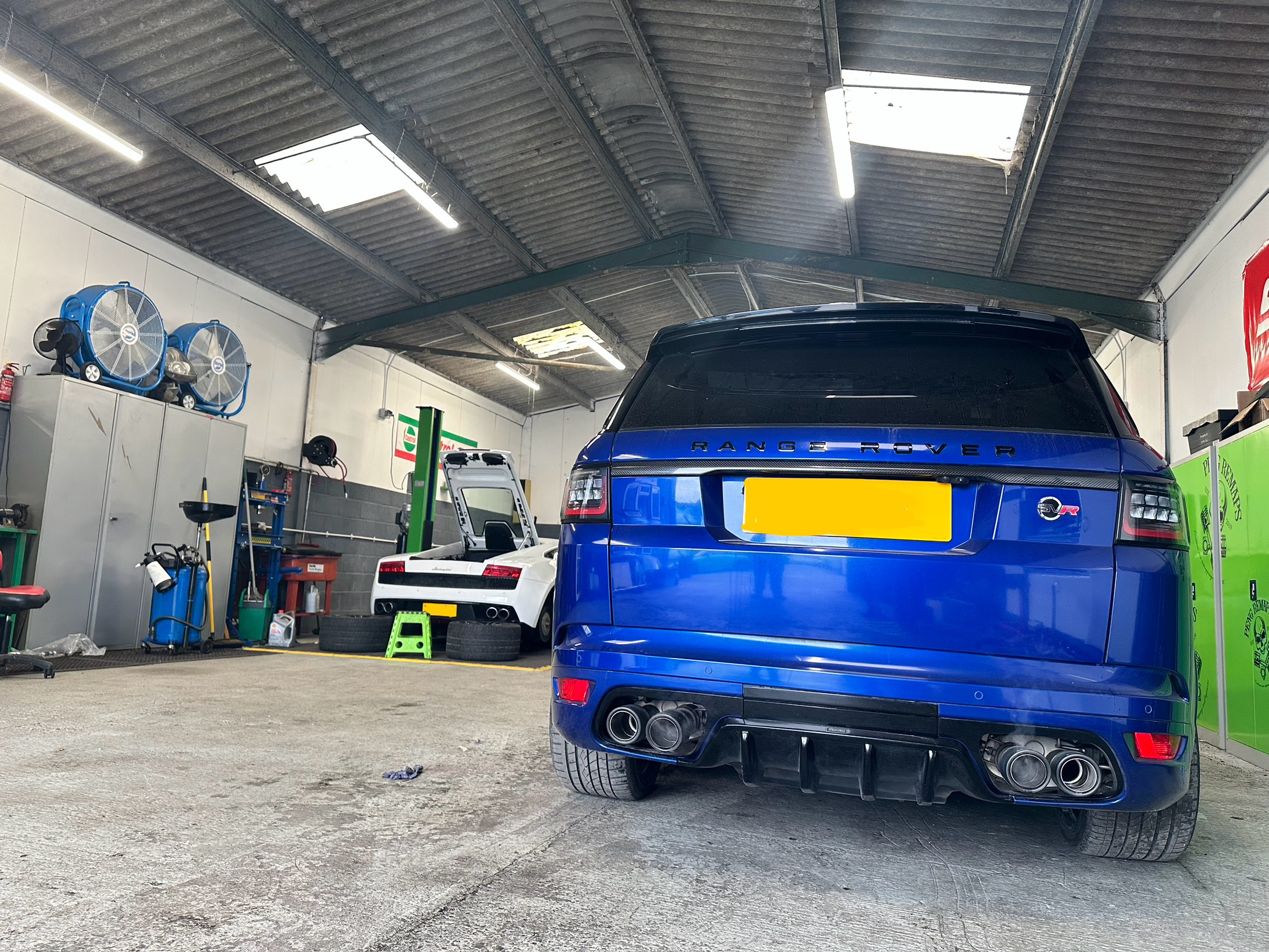 Range Rover SVR